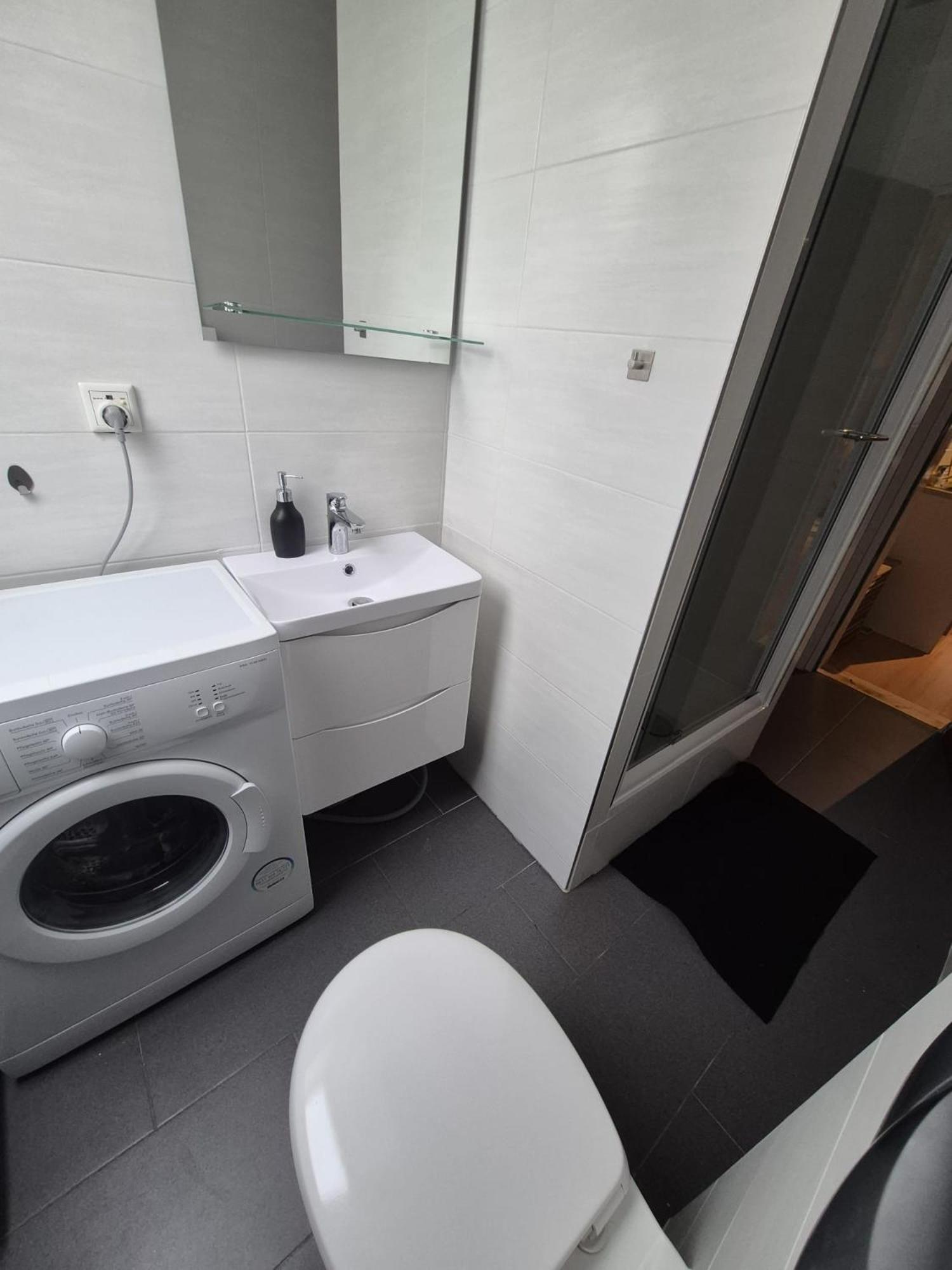 App R12 Apartment