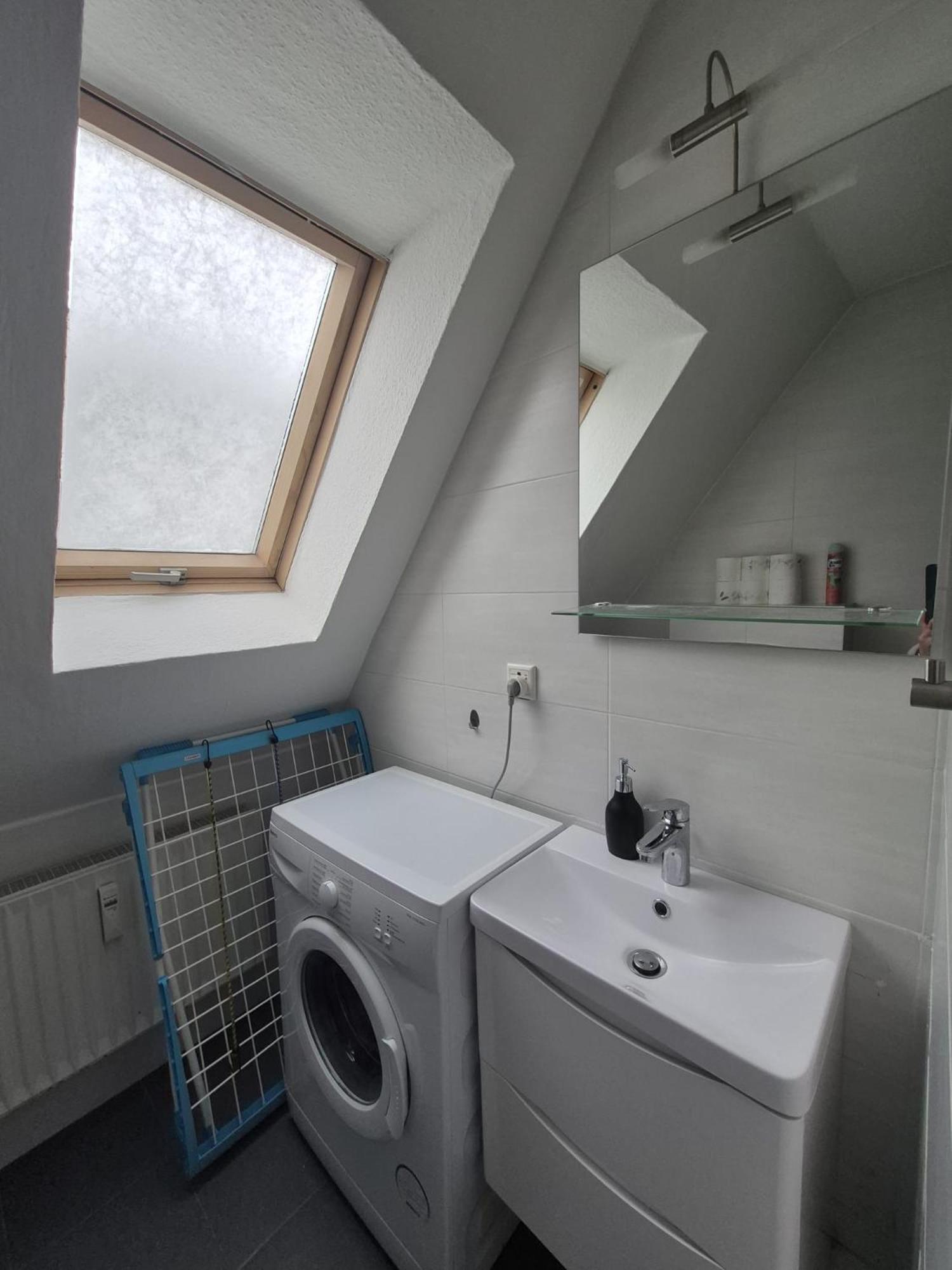 App R12 Apartment *